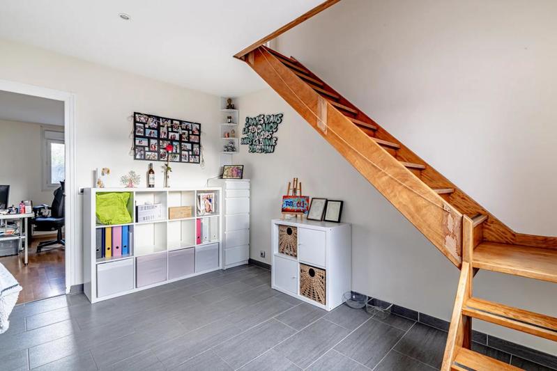 Maison - 95 m² - 5 pièces