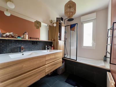 Appartement - 81 m² - 4 pièces