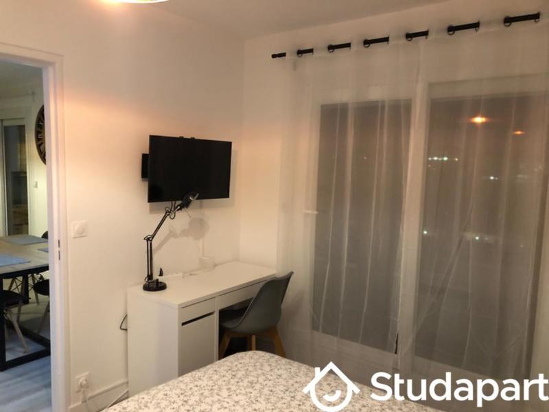 Chambre - 10 m² - 1 pièce