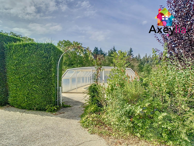 Maison - 196 m² - 12 pièces