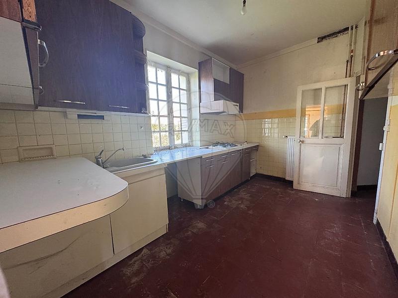 Maison - 187 m² - 6 pièces