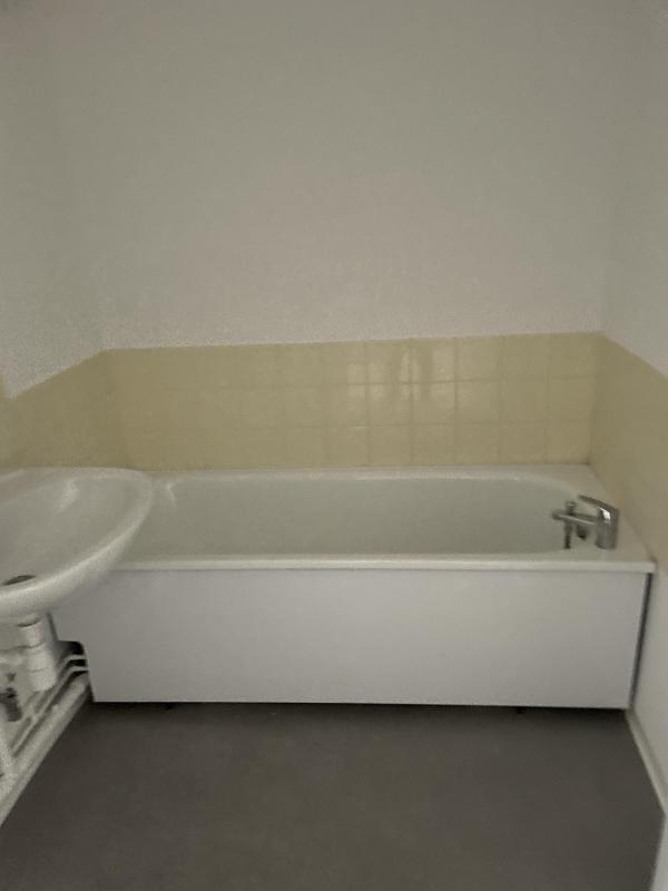 Appartement ancien - 82 m² - 4 pièces