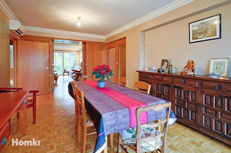 Appartement - 155 m² - 6 pièces