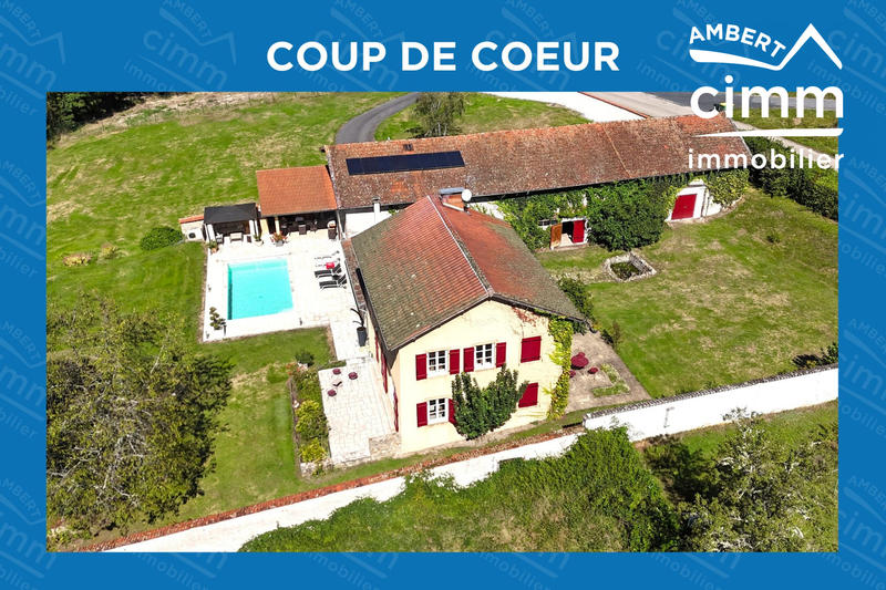 Maison - 208 m² - 8 pièces