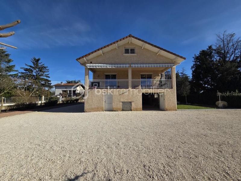 Maison traditionnelle - 124 m² - 4 pièces