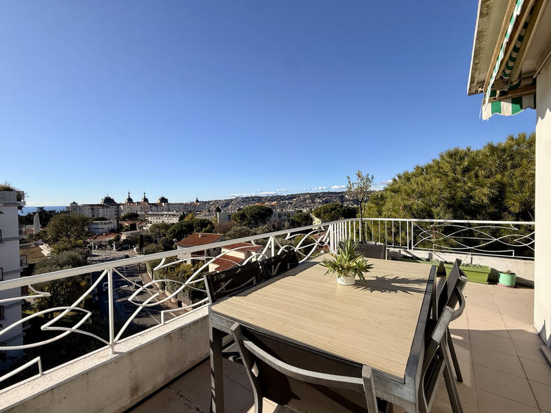 Appartement - 80 m² - 3 pièces