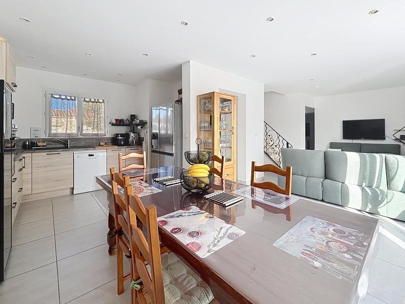 Maison - 127 m² - 5 pièces