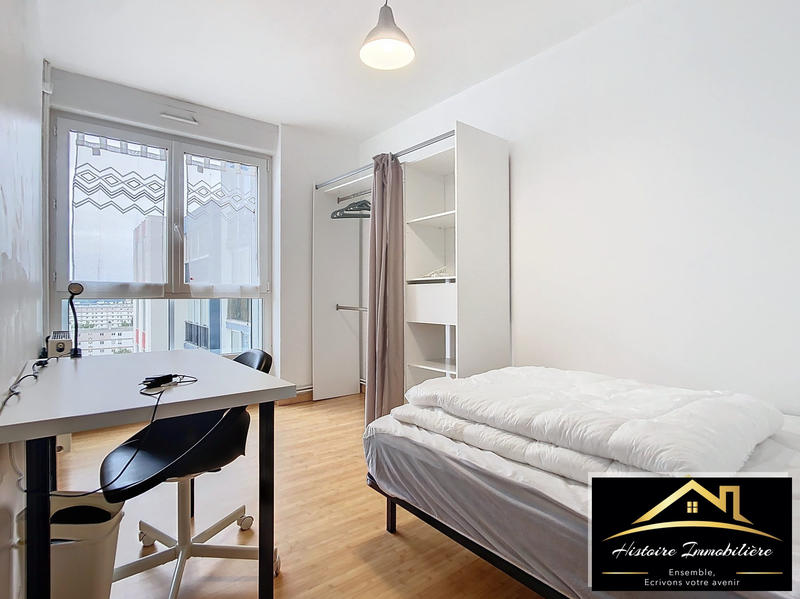 Appartement - 92 m² - 6 pièces