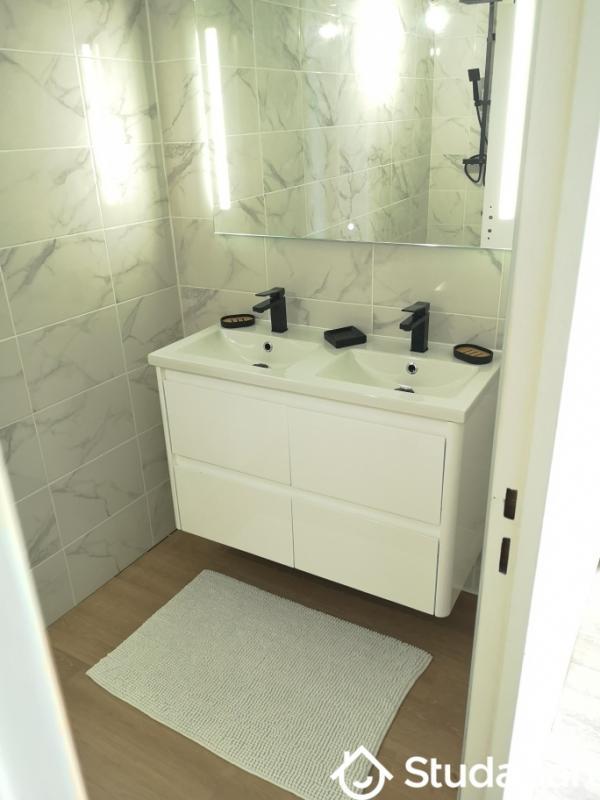 Chambre - 15 m² - 1 pièce