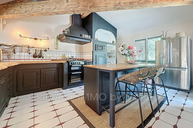 Villa - 280 m² - 10 pièces