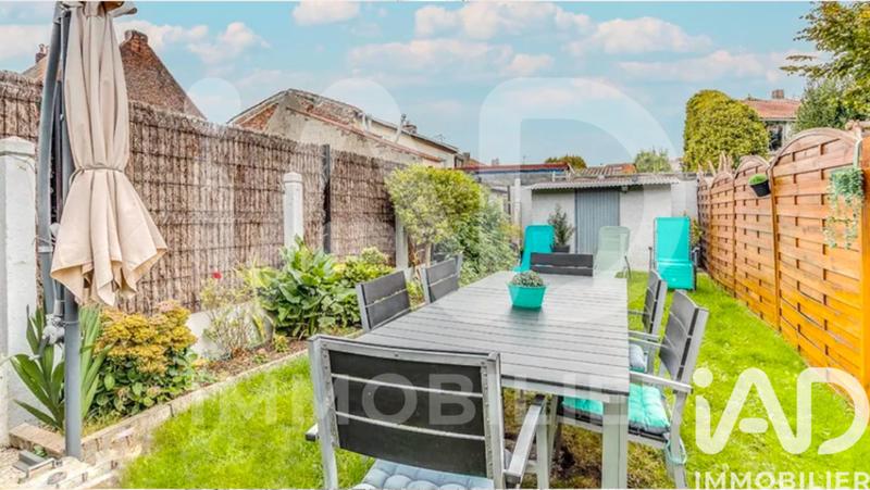 Maison - 90 m² - 4 pièces