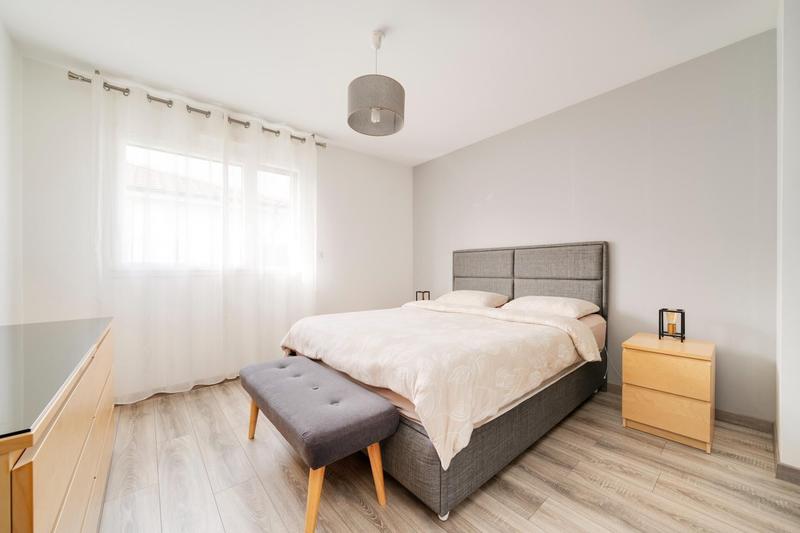 Maison - 141 m² - 6 pièces