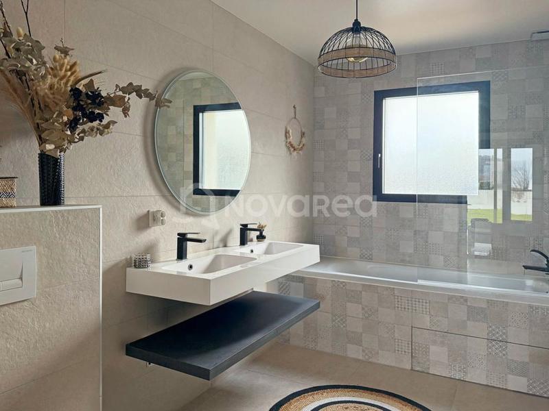 Maison - 149 m² - 6 pièces