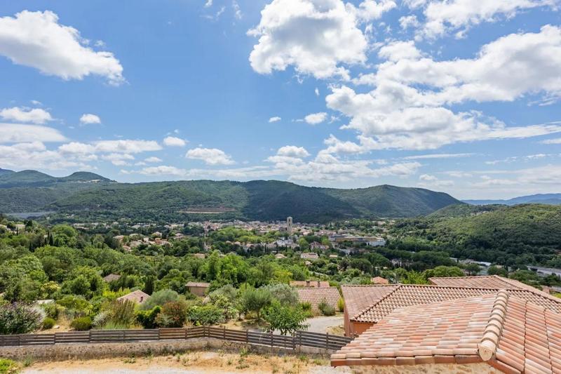 Maison - 170 m² - 12 pièces