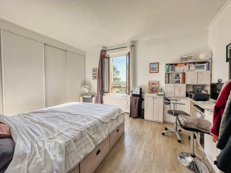 Appartement - 83 m² - 3 pièces