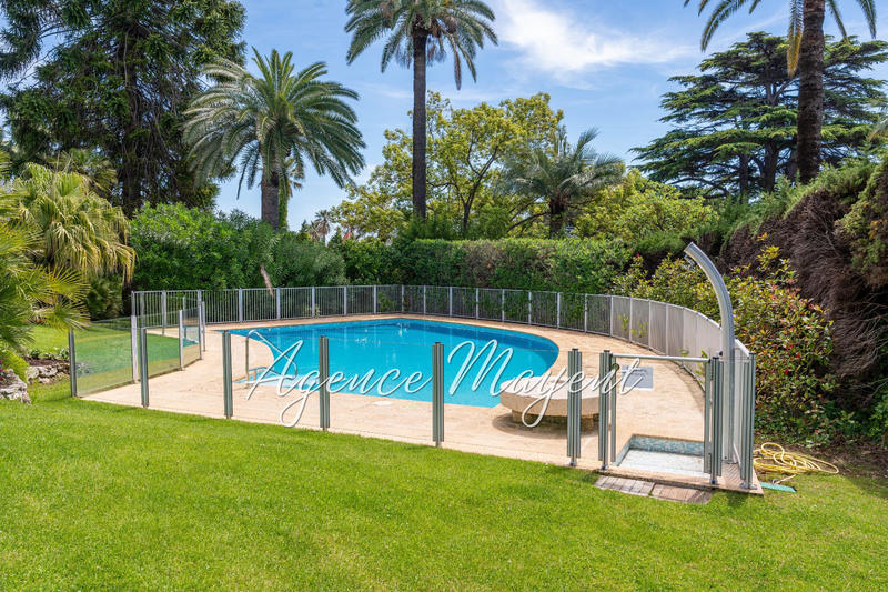 Appartement - 120 m² - 4 pièces