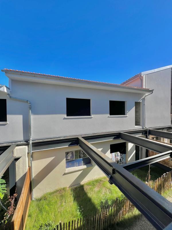 Maison - 90 m² - 3 pièces