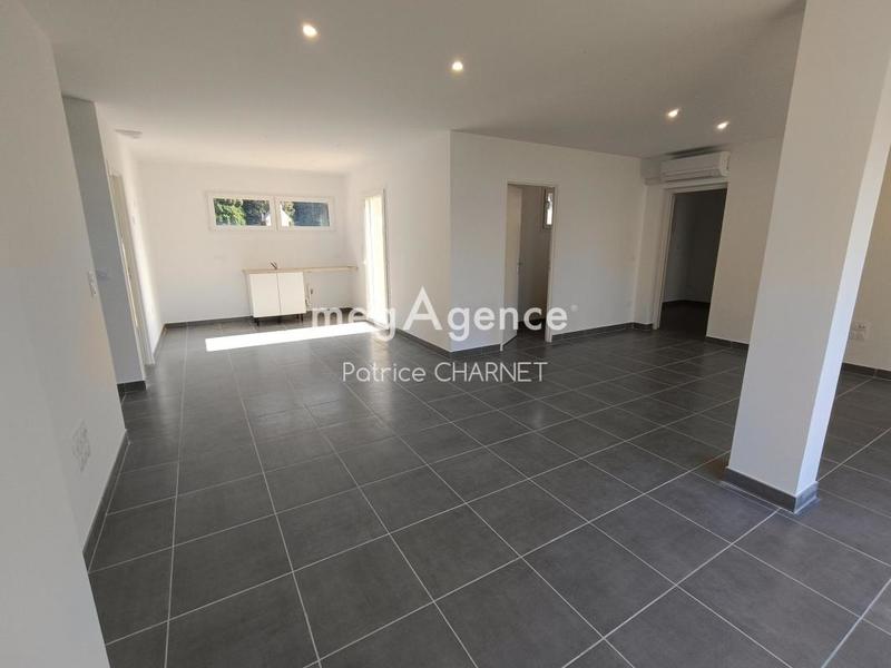 Maison - 102 m² - 5 pièces