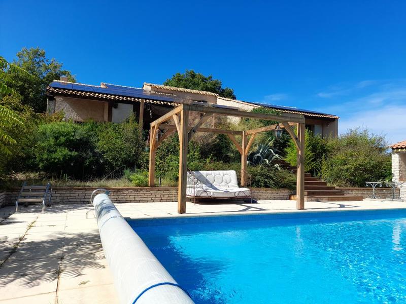 Maison - 165 m² - 6 pièces