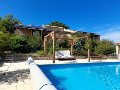 Maison - 165 m² - 6 pièces