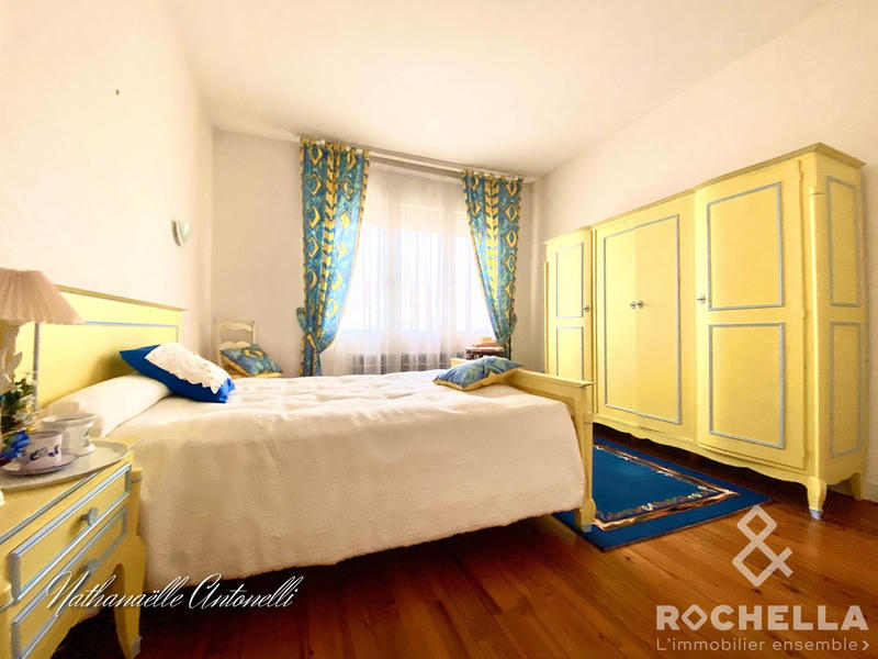 Maison ancienne - 233 m² - 8 pièces