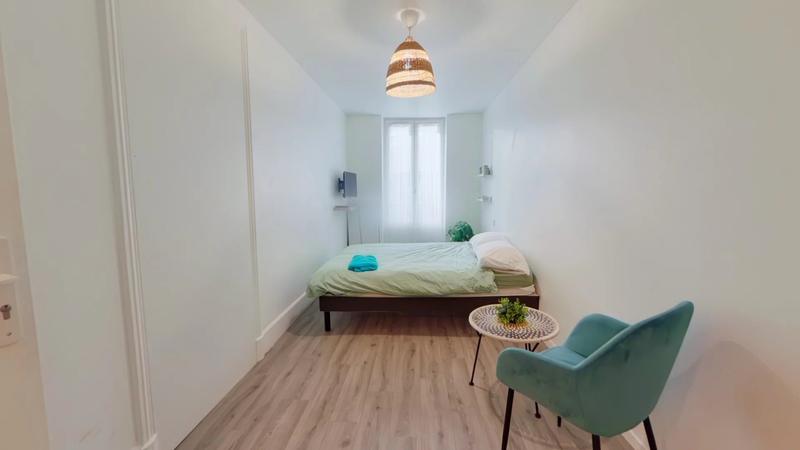 Appartement - 90 m² - 4 pièces