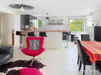 Maison - 187 m² - 6 pièces