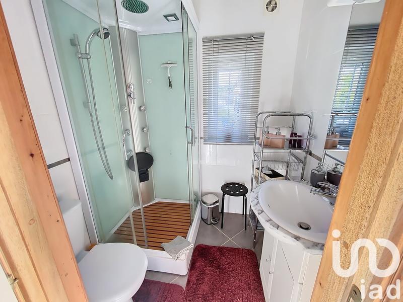 Maison - 208 m² - 9 pièces