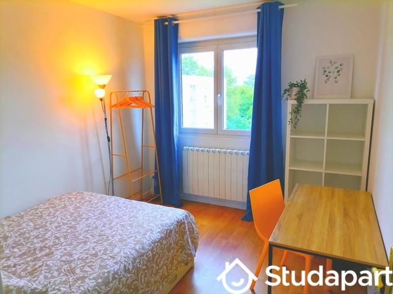 Chambre - 10 m² - 1 pièce