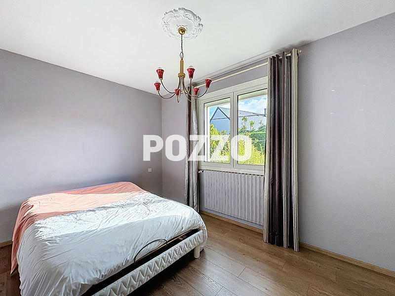 Maison - 180 m² - 7 pièces