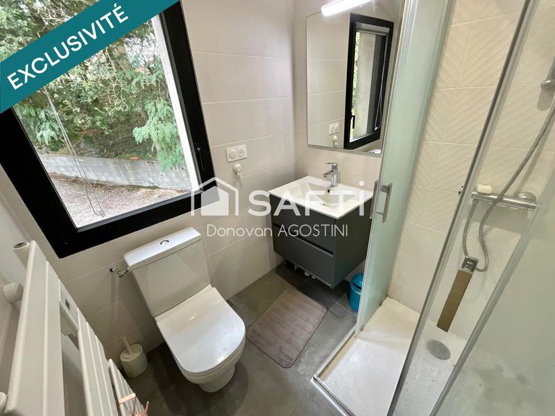 Maison - 239 m² - 7 pièces