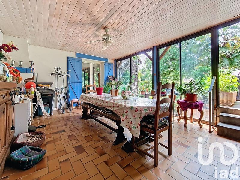 Maison - 180 m² - 8 pièces