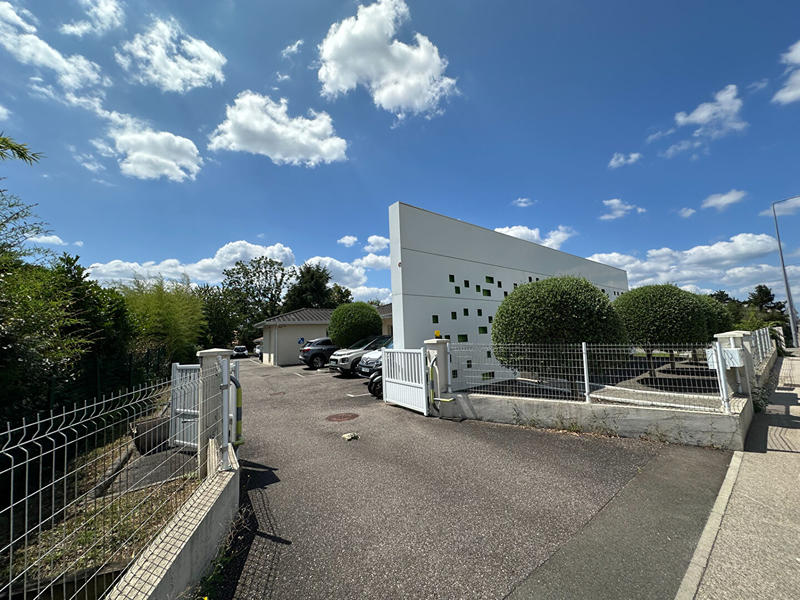 Local d'activités - 62 m²