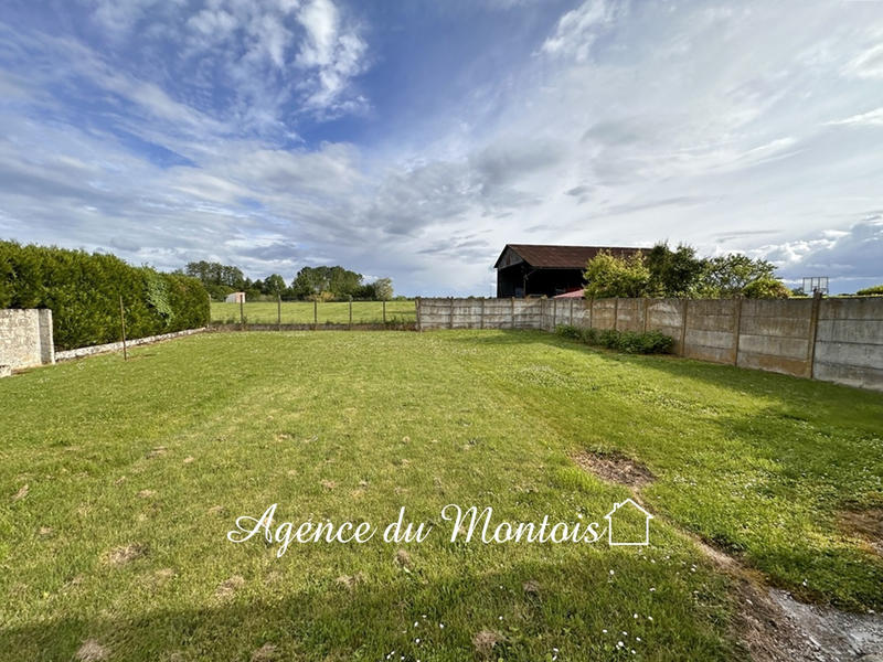 Maison - 102 m² - 4 pièces