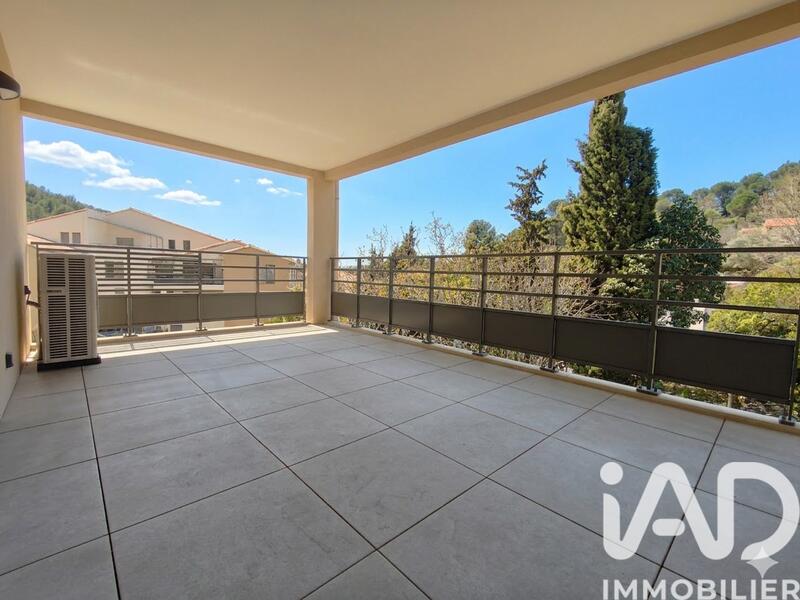 Duplex - 92 m² - 4 pièces