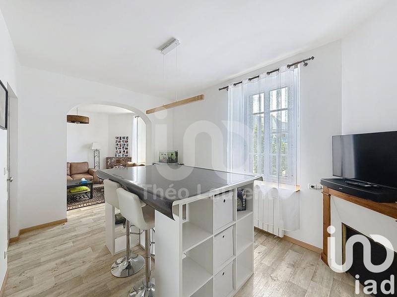 Maison - 255 m² - 10 pièces