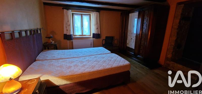 Maison - 241 m² - 8 pièces