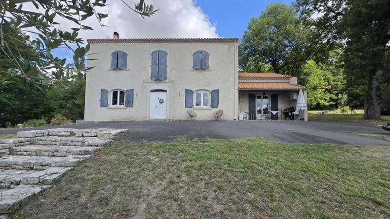 Maison de campagne - 240 m² - 9 pièces