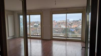 Appartement - 100 m² - 4 pièces