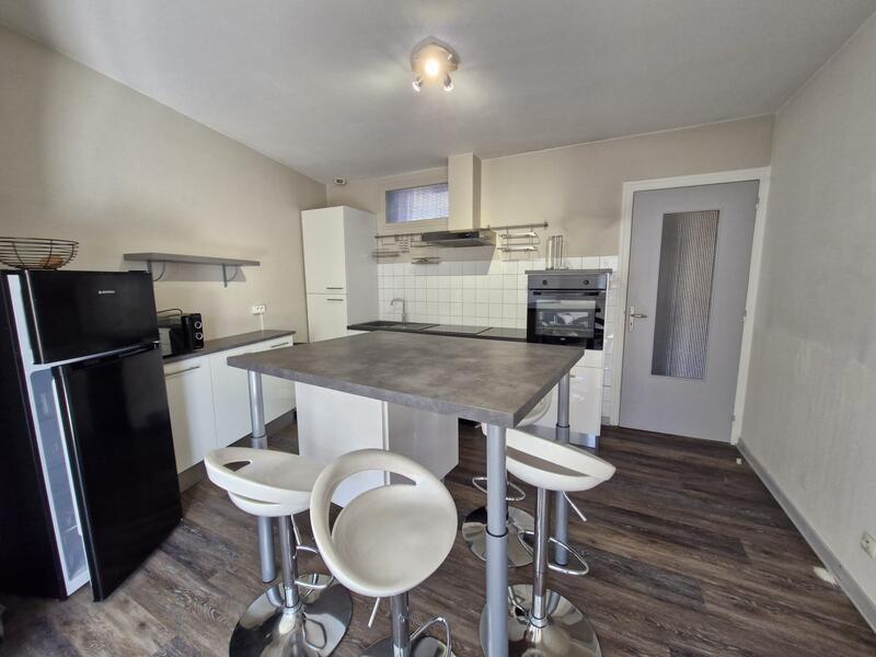 Appartement - 80 m² - 3 pièces