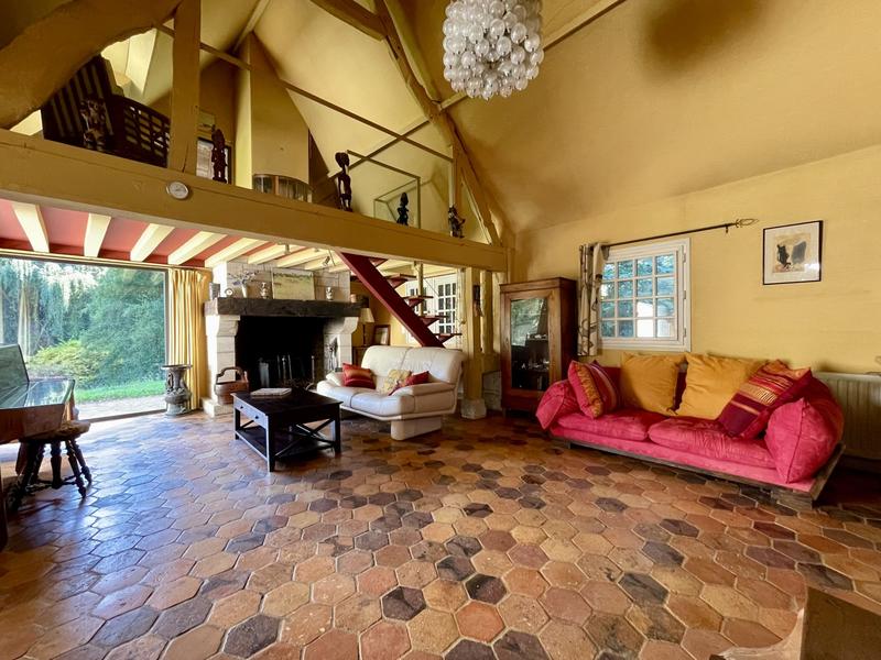 Maison ancienne - 175 m² - 8 pièces