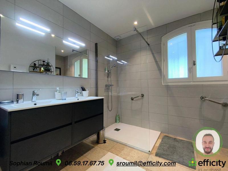 Maison - 151 m² - 6 pièces