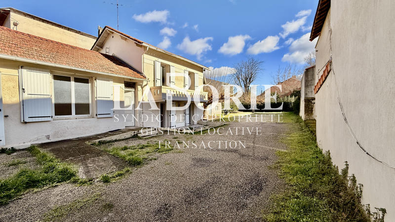 Maison - 122 m² - 6 pièces