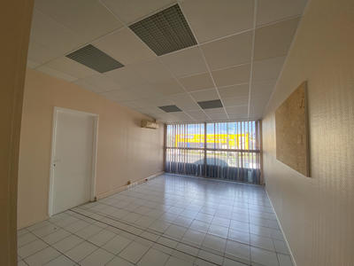 Bureau - 239 m²