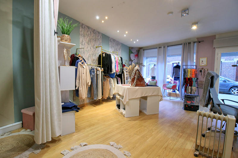 Local d'activités - 73 m² - 4 pièces