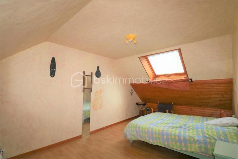 Maison - 230 m² - 7 pièces