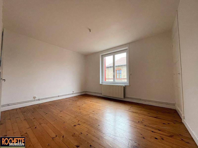 Maison traditionnelle - 148 m² - 8 pièces