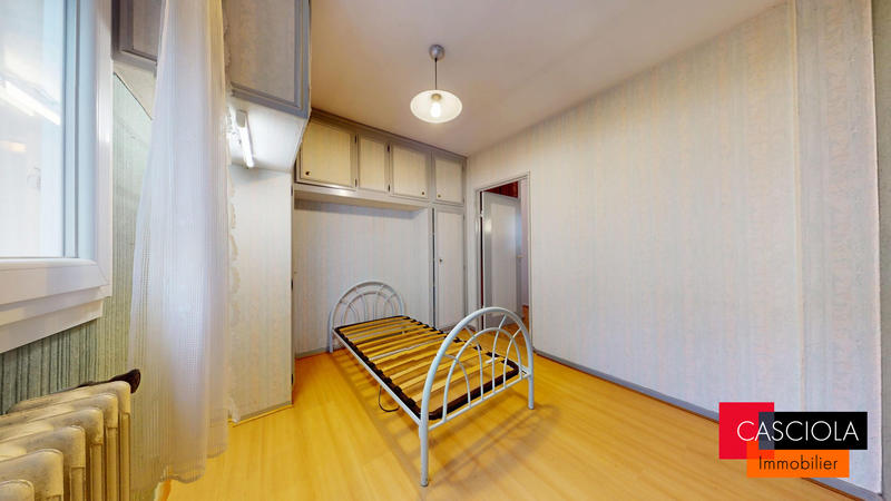 Maison - 94 m² - 6 pièces