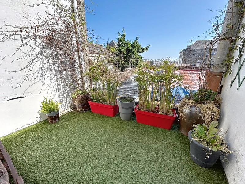 Maison - 161 m² - 7 pièces