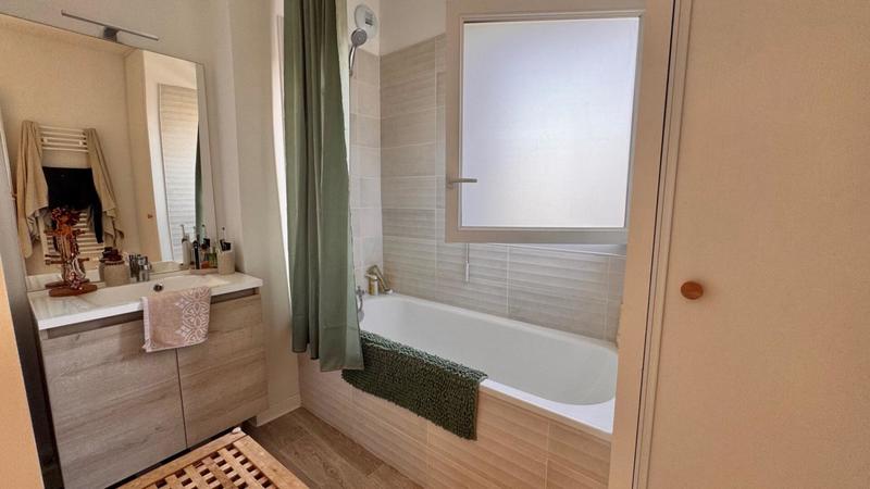 Appartement - 93 m² - 4 pièces